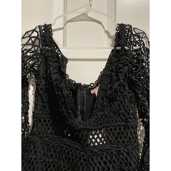 NWT Solaris Bell Sleeve Lace Boho Romper Size Small - Picture 6 of 11